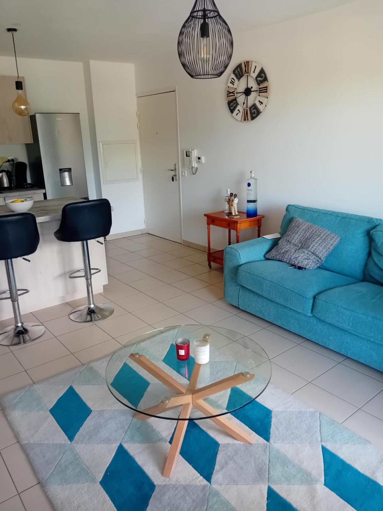 Superbe Appartement T2 Cuers Exterior photo
